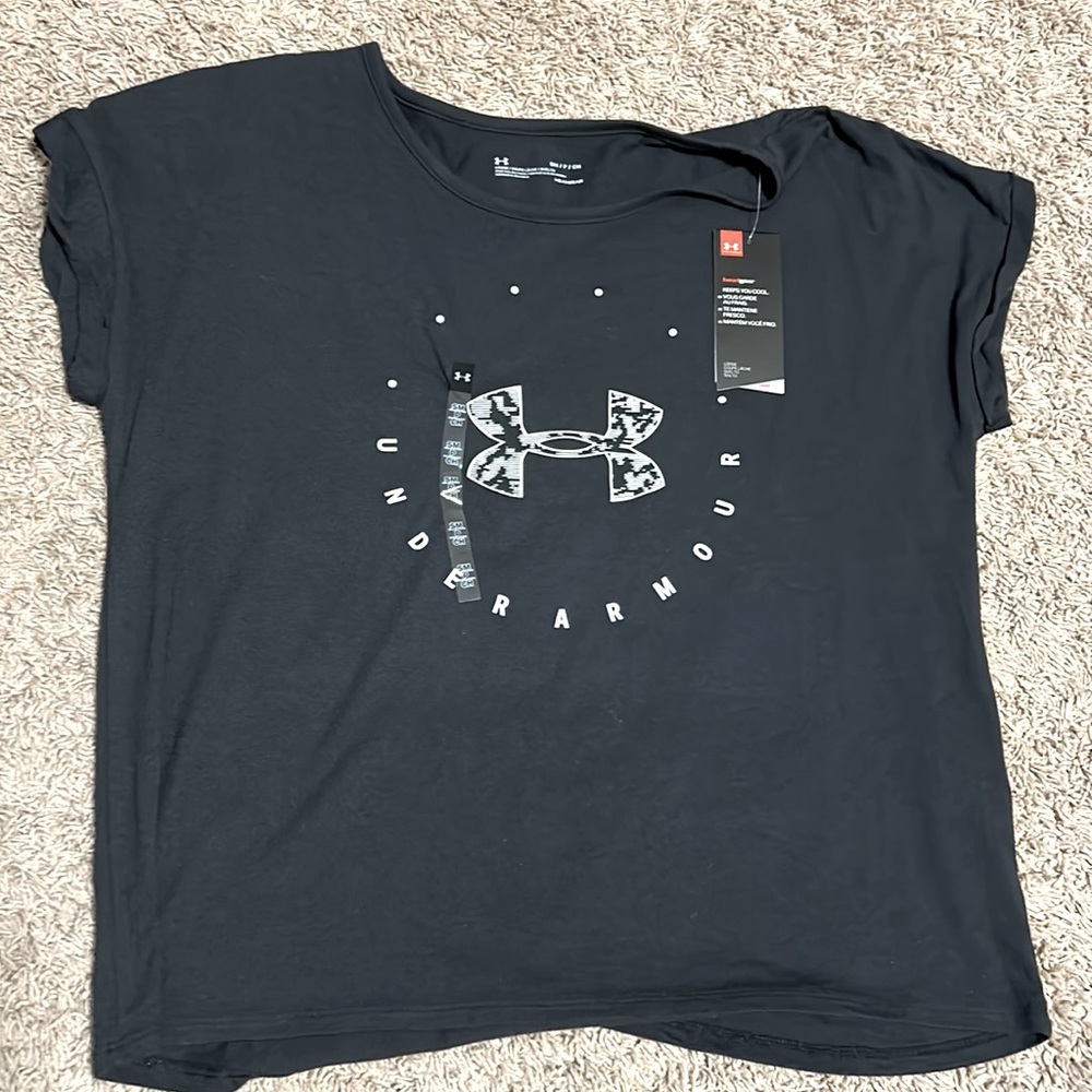 NWT Under Armour tee